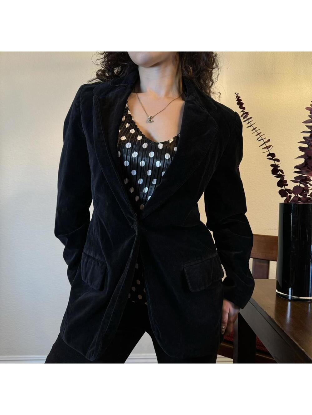 Vintage Hillard & Hanson Black Velvet Button Blazer Womens 8 Gothic 90s